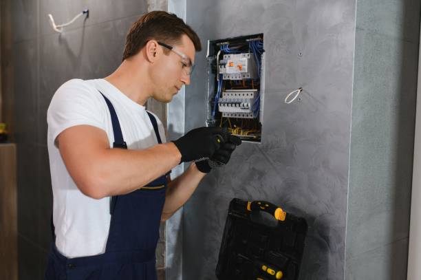 Best Circuit Breaker Repair  in Normandy Park, WA